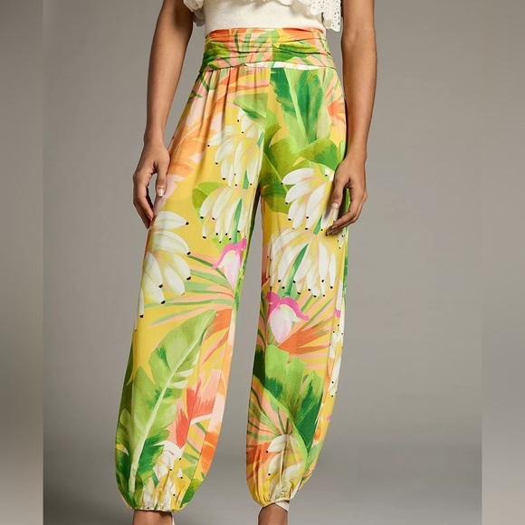 FARM Rio Pants - NWT Farm Rio Printed Balloon Pants